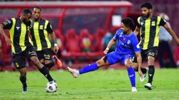 الهلال يتأهل إلى