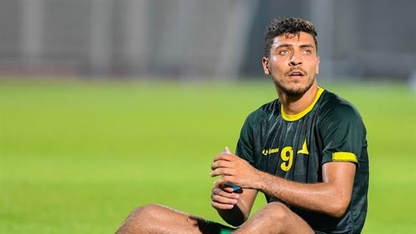 محمد شريف لاعب نادي