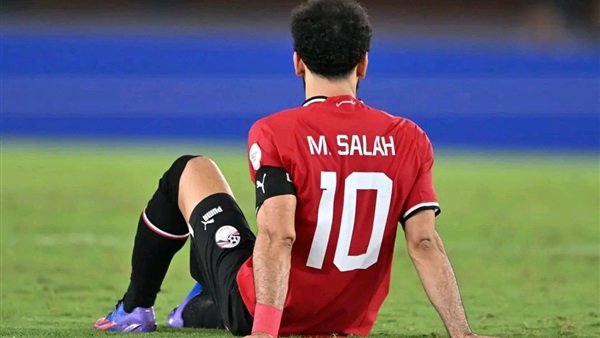 محمد صلاح قائد منتخب