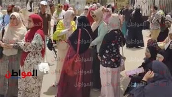 جانب من الوقفة أمام