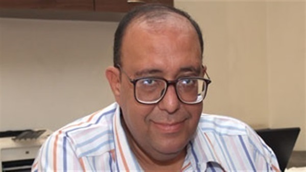 الدكتور مصطفى النشرتي