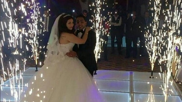 «أوس أوس» يرقص مع