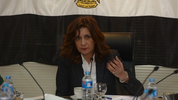 نبيلة مكرم