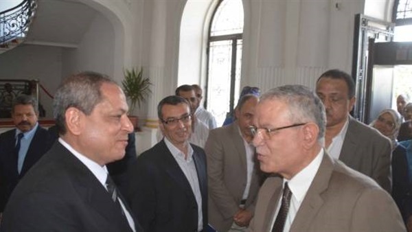 محافظ المنيا