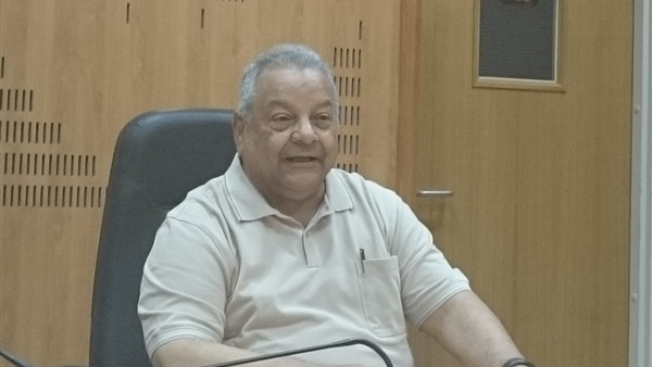 الدكتور إبراهيم أبو