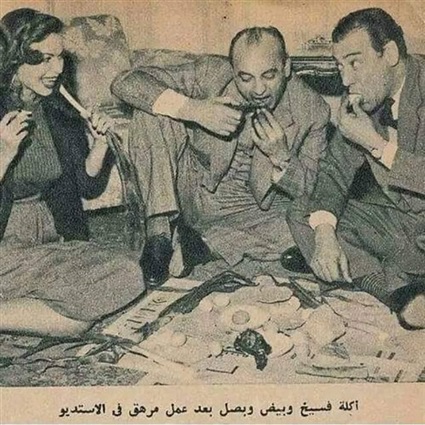 يمر الزمان واحتفالات