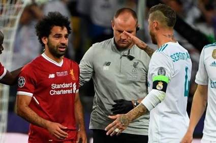 محمد صلاح أثناء خروجة