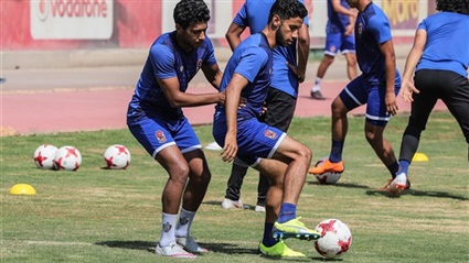 لاعبو الأهلي