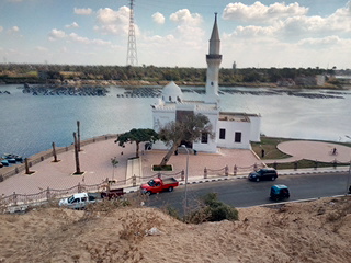 صور.. مسجد العارف